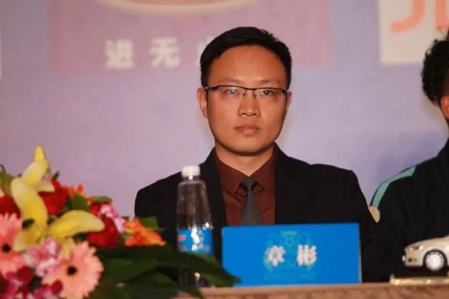 马岚气道：萧常坤你不许去。